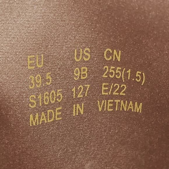 NEW Stuart Weitzman Siggy 60 Ankle Bootie Womens Beige Suede Stretch Sock Heel - Picture 13 of 14